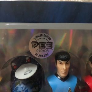 MAKE an OFFER! Star Trek PEZ Collector series.